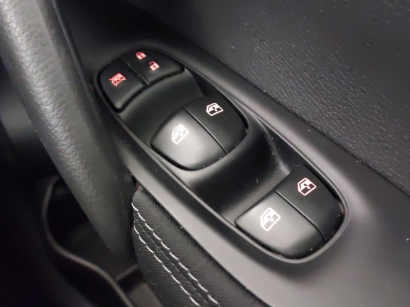 Used Nissan Qashqai 2018 for sale - 77682580: Photo 18