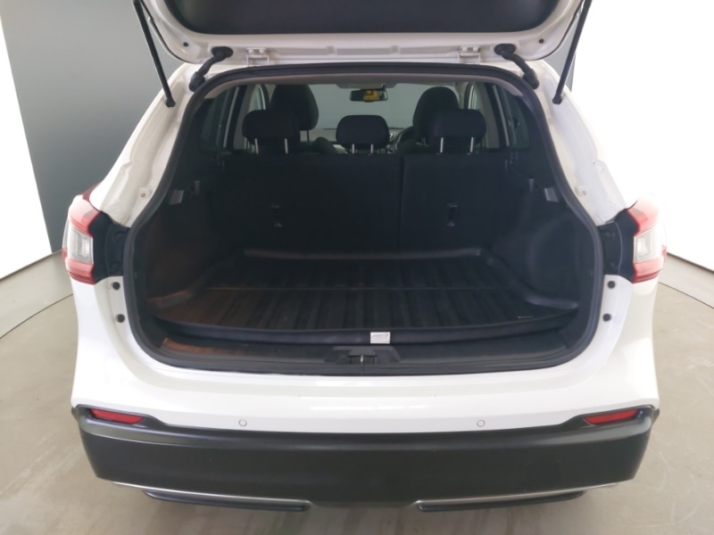 Used Nissan Qashqai 2018 for sale - 77682580: Photo 8