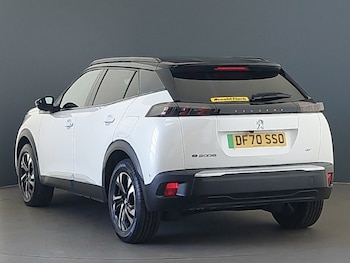 Used Peugeot 2008 2021 for sale - 75882803: Photo