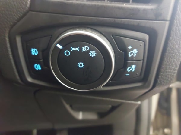 Used Ford Focus 2018 for sale - 76297914: Photo 14