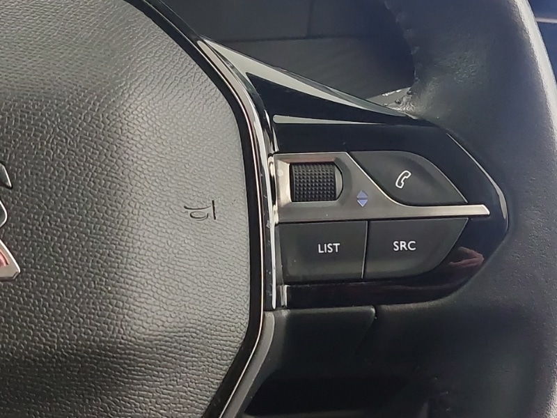 Used Peugeot 2008 2022 for sale - 76614130: Photo 13