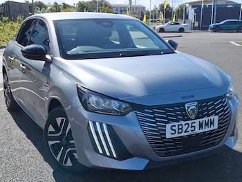 2025 - 1.2 Hybrid 110 Allure 5dr e-DSC6