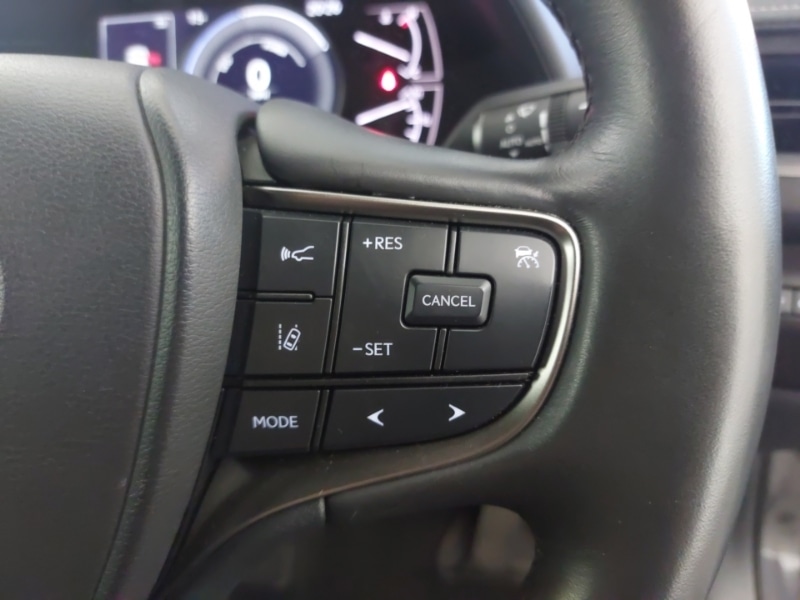 Used Lexus UX 2023 for sale - 76537357: Photo 13