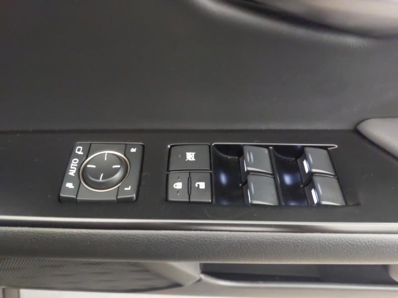 Used Lexus UX 2023 for sale - 76537357: Photo 19