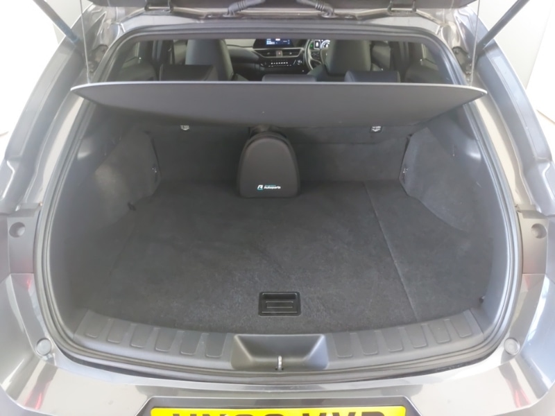 Used Lexus UX 2023 for sale - 76537357: Photo 8