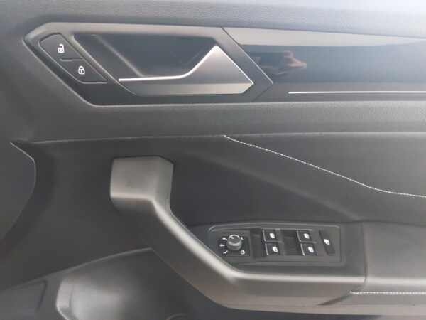 Used Volkswagen T-Roc 2022 for sale - 76108282: Photo 19