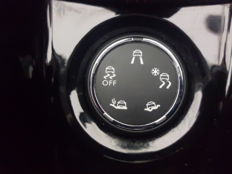 Used Peugeot 2008 2018 for sale - 76893851: Photo 15