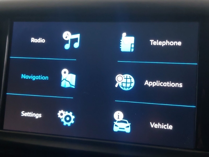 Used Peugeot 2008 2018 for sale - 76893851: Photo 17