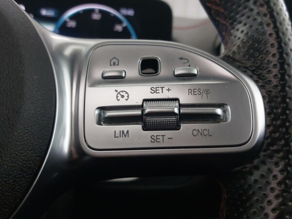 Used Mercedes-Benz EQB 2022 for sale - 76294320: Photo 17