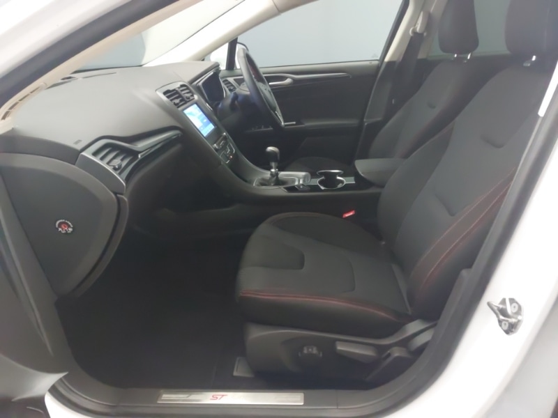 Used Ford Mondeo 2017 for sale - 76897742: Photo 5