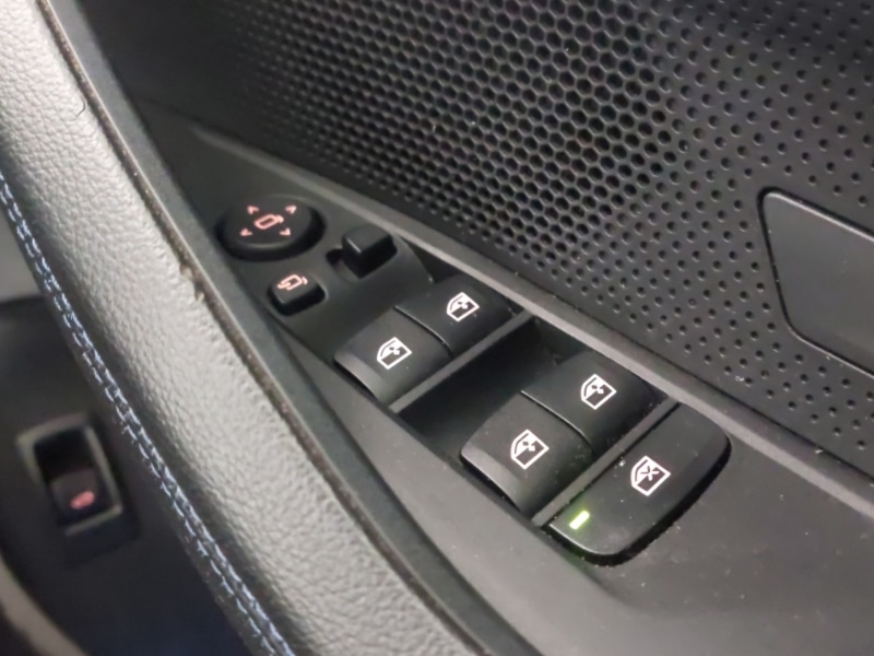 Used BMW i4 2022 for sale - 78071312: Photo 18