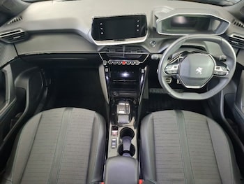Used Peugeot 2008 2023 for sale - 79561776: Photo