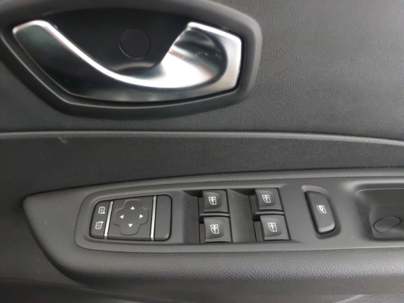 Used Renault Captur 2018 for sale - 77289807: Photo 19