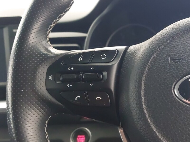 Used Kia Stonic 2018 for sale - 77606053: Photo 14