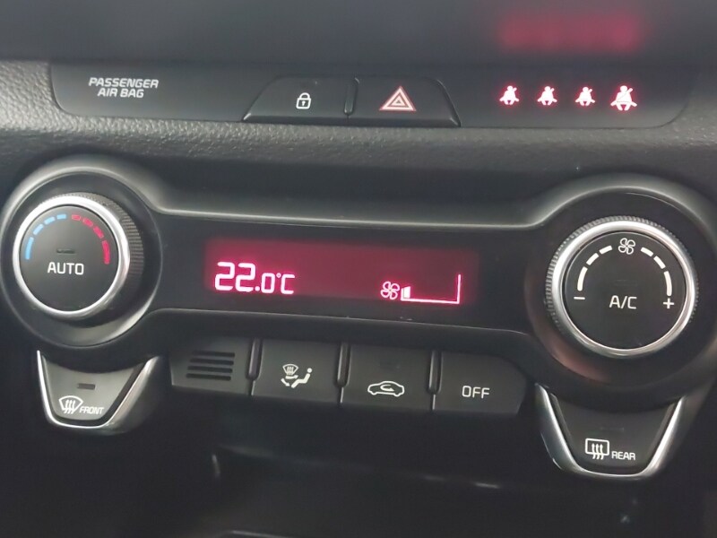 Used Kia Stonic 2018 for sale - 77606053: Photo 15