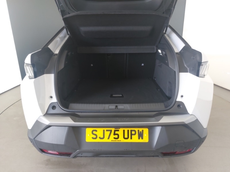 Used Peugeot 3008 2025 for sale - 76589382: Photo 8