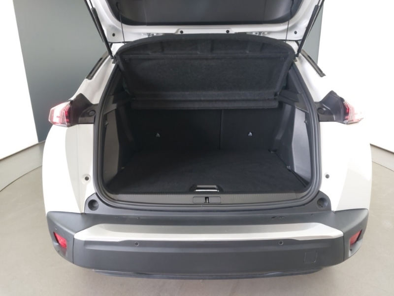 Used Peugeot 2008 2023 for sale - 78183596: Photo 8