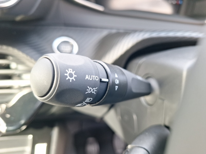 Used Peugeot 2008 2026 for sale - 77842002: Photo 15