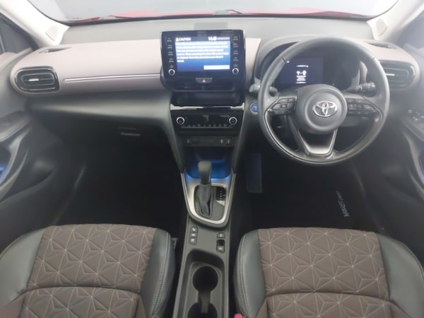 Used Toyota Yaris Cross 2022 for sale - 76103679: Photo 2