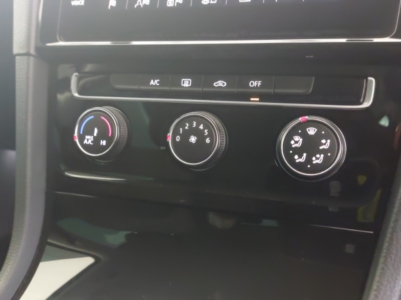 Used Volkswagen Golf 2019 for sale - 76664026: Photo 15