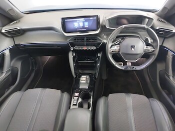 Used Peugeot 2008 2025 for sale - 78973218: Photo