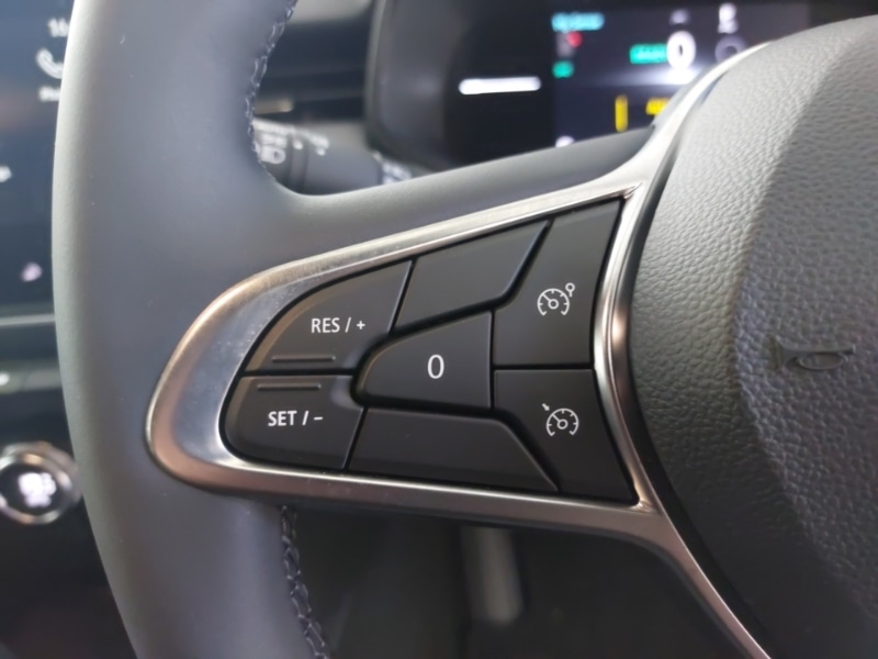 Used Renault Clio 2024 for sale - 77969177: Photo 12