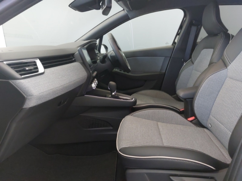 Used Renault Clio 2024 for sale - 77969177: Photo 5