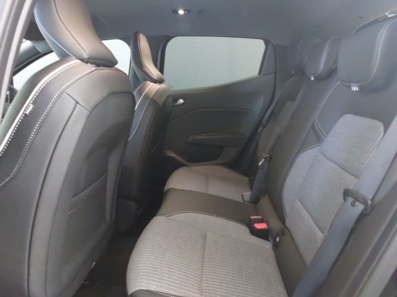 Used Renault Clio 2024 for sale - 77969177: Photo 6