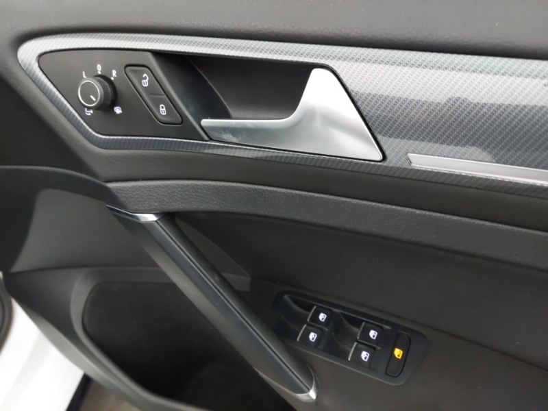 Used Volkswagen Golf 2019 for sale - 76664024: Photo 19