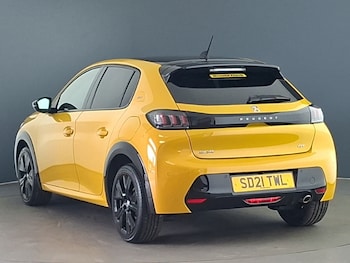 Used Peugeot 208 2021 for sale - 79493292: Photo