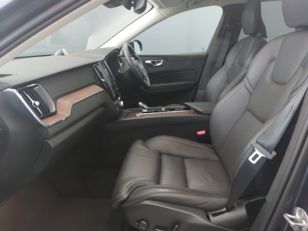 Used Volvo XC60 2024 for sale - 76221350: Photo 5