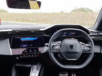 Used Peugeot 308 2024 for sale - 75989006: Photo 2