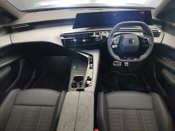 Used Peugeot 5008 2025 for sale - 77782519: Photo