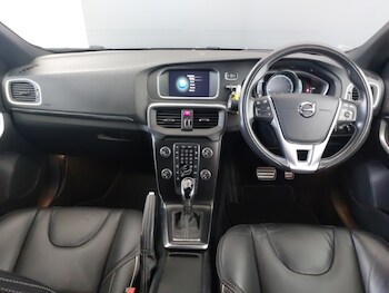 Used Volvo V40 2017 for sale - 78467407: Photo