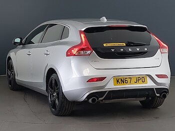 Used Volvo V40 2017 for sale - 78467407: Photo