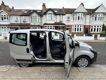 Used Peugeot Bipper Tepee 2011 for sale - 79565900: Photo