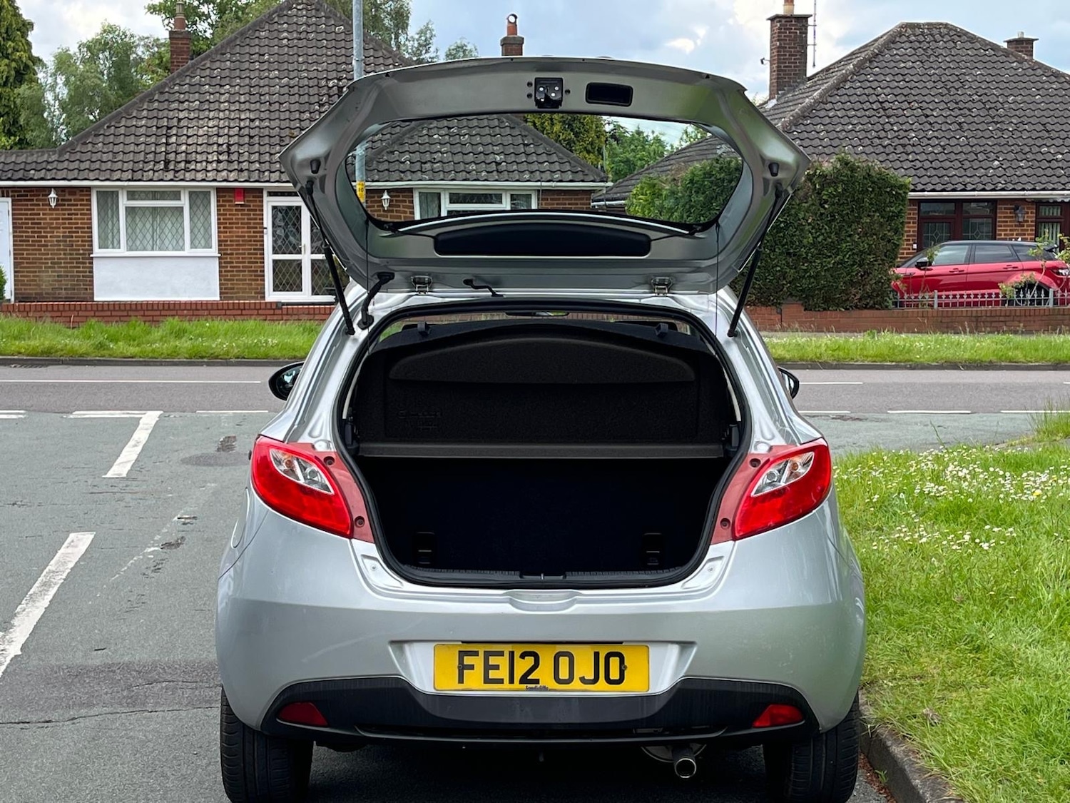 Used Mazda Mazda2 2012 for sale - 77087360: Photo 10