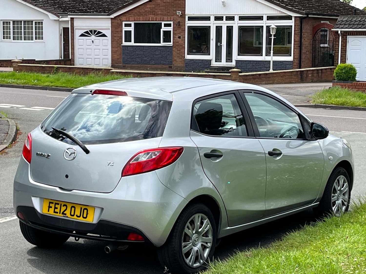 Used Mazda Mazda2 2012 for sale - 77087360: Photo 13