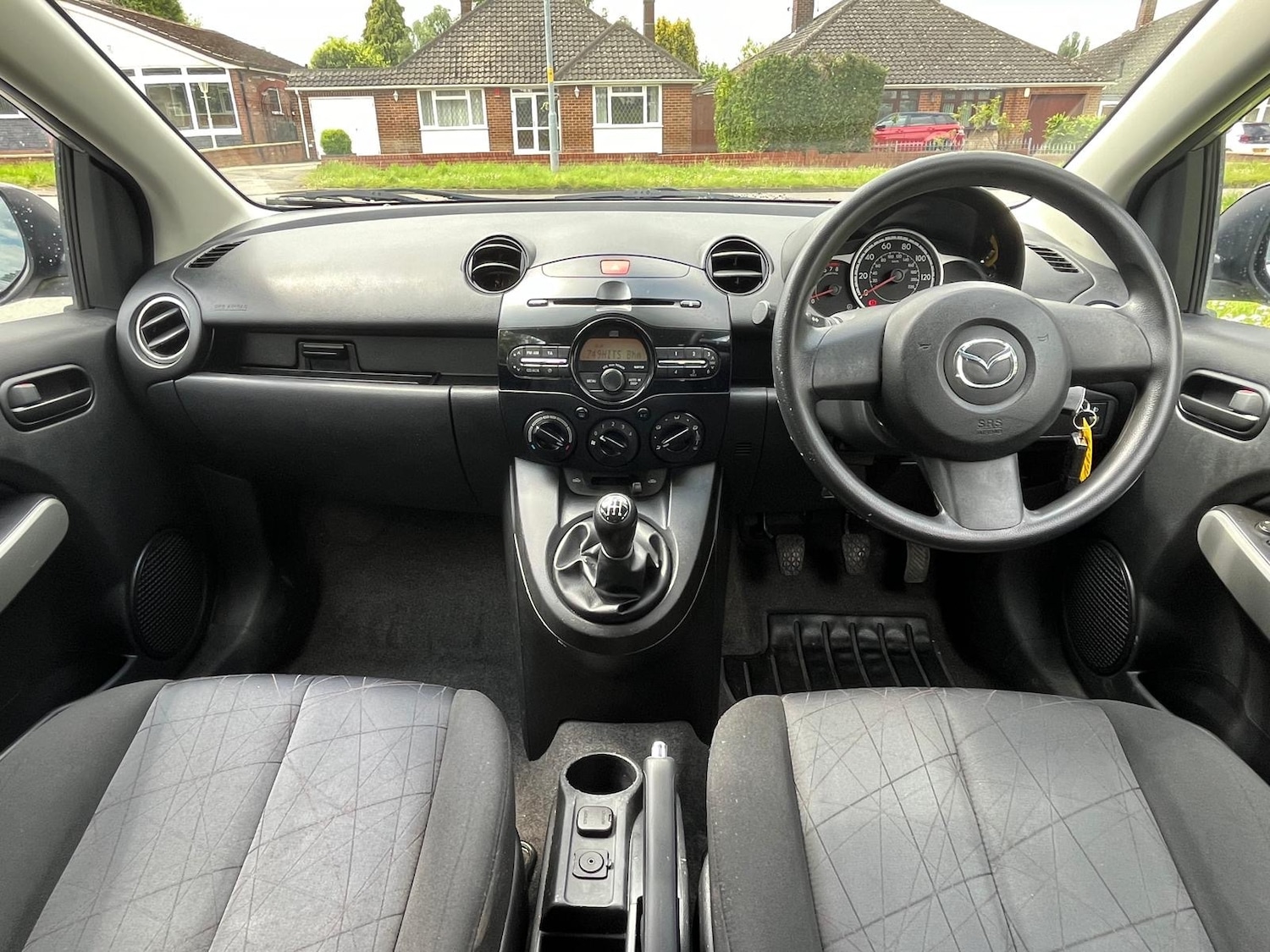 Used Mazda Mazda2 2012 for sale - 77087360: Photo 36