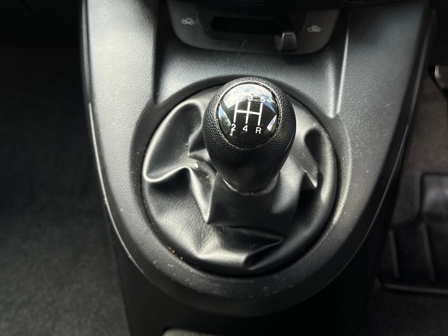 Used Mazda Mazda2 2012 for sale - 77087360: Photo 39