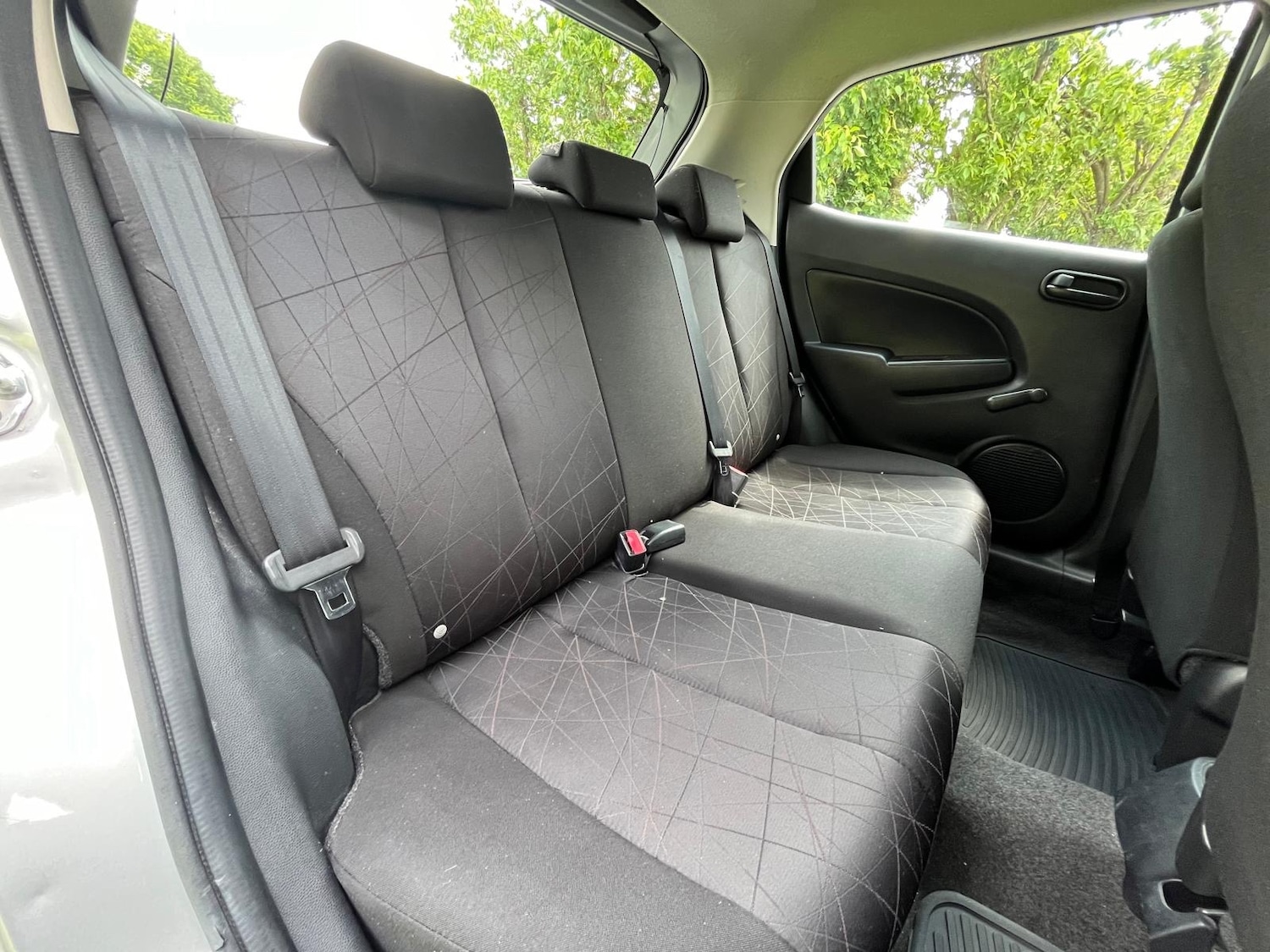 Used Mazda Mazda2 2012 for sale - 77087360: Photo 41