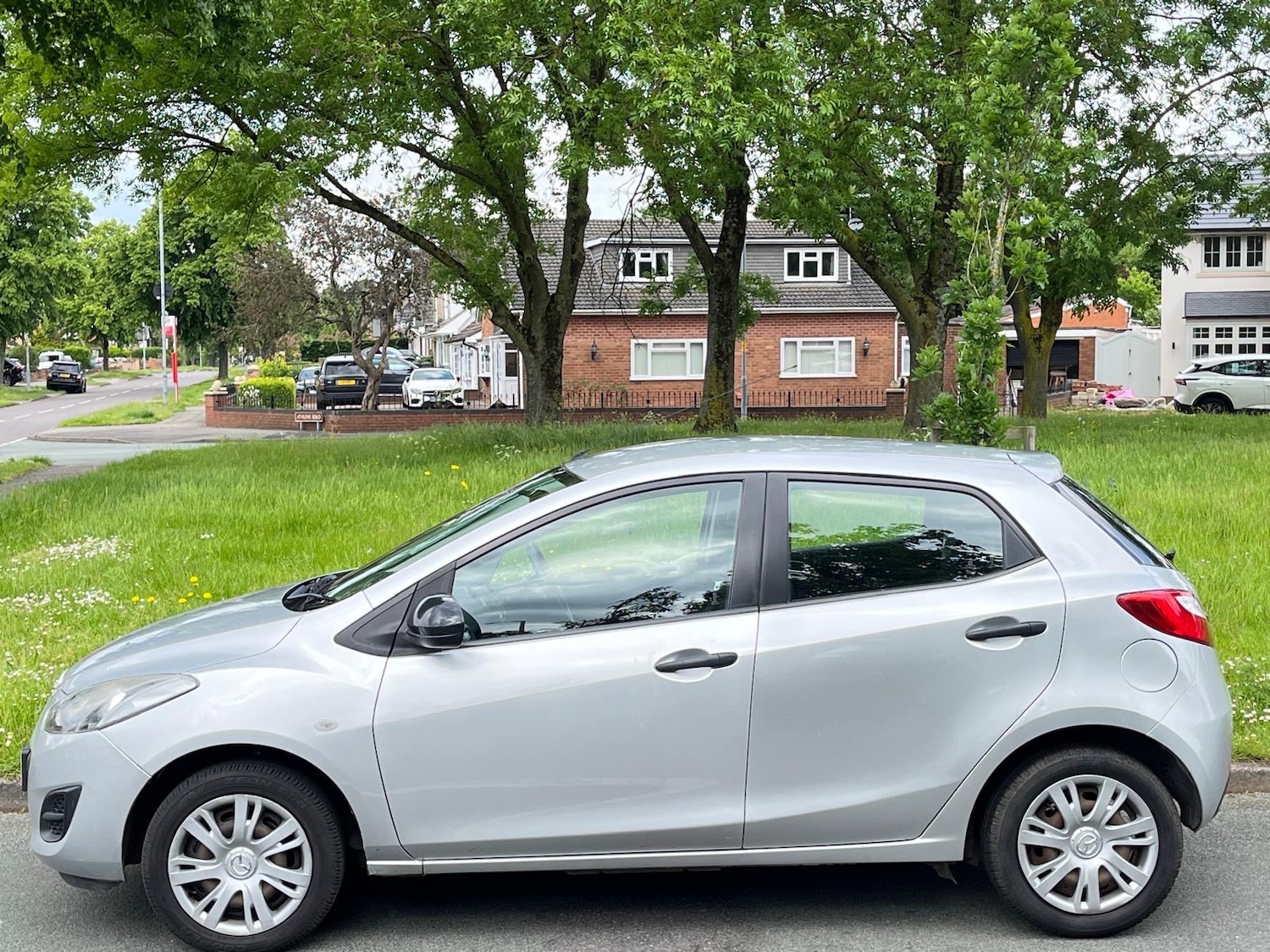 Used Mazda Mazda2 2012 for sale - 77087360: Photo 7