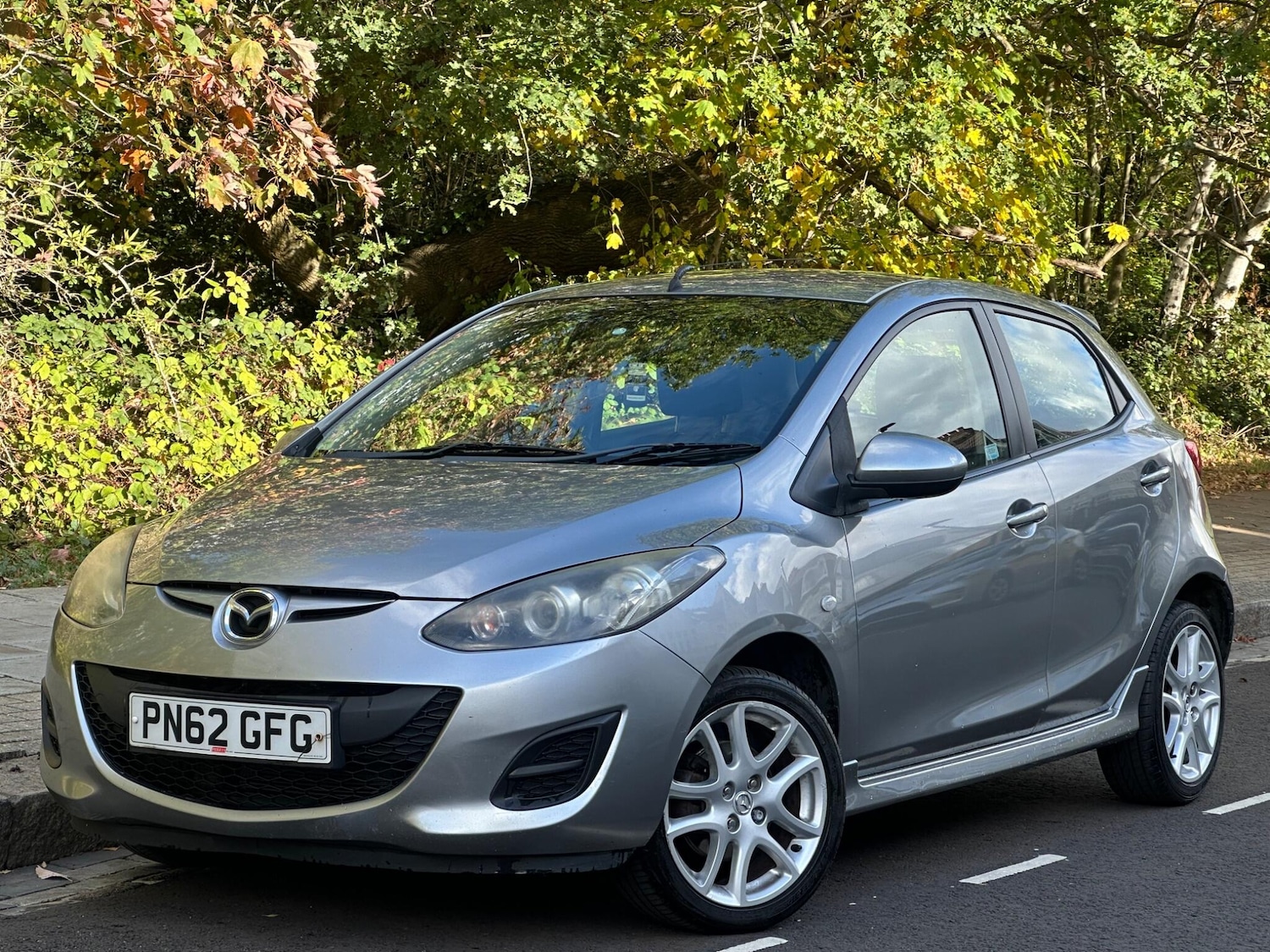 Used Mazda Mazda2 2012 for sale - 76179346: Photo 1