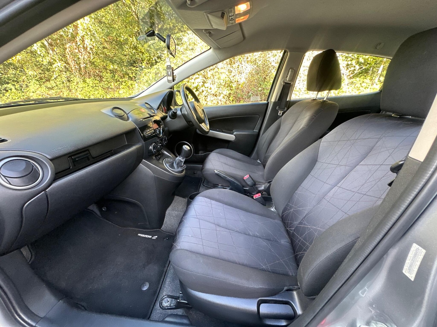 Used Mazda Mazda2 2012 for sale - 76179346: Photo 31