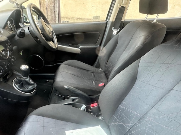 Used Mazda Mazda2 2012 for sale - 76179346: Photo 7