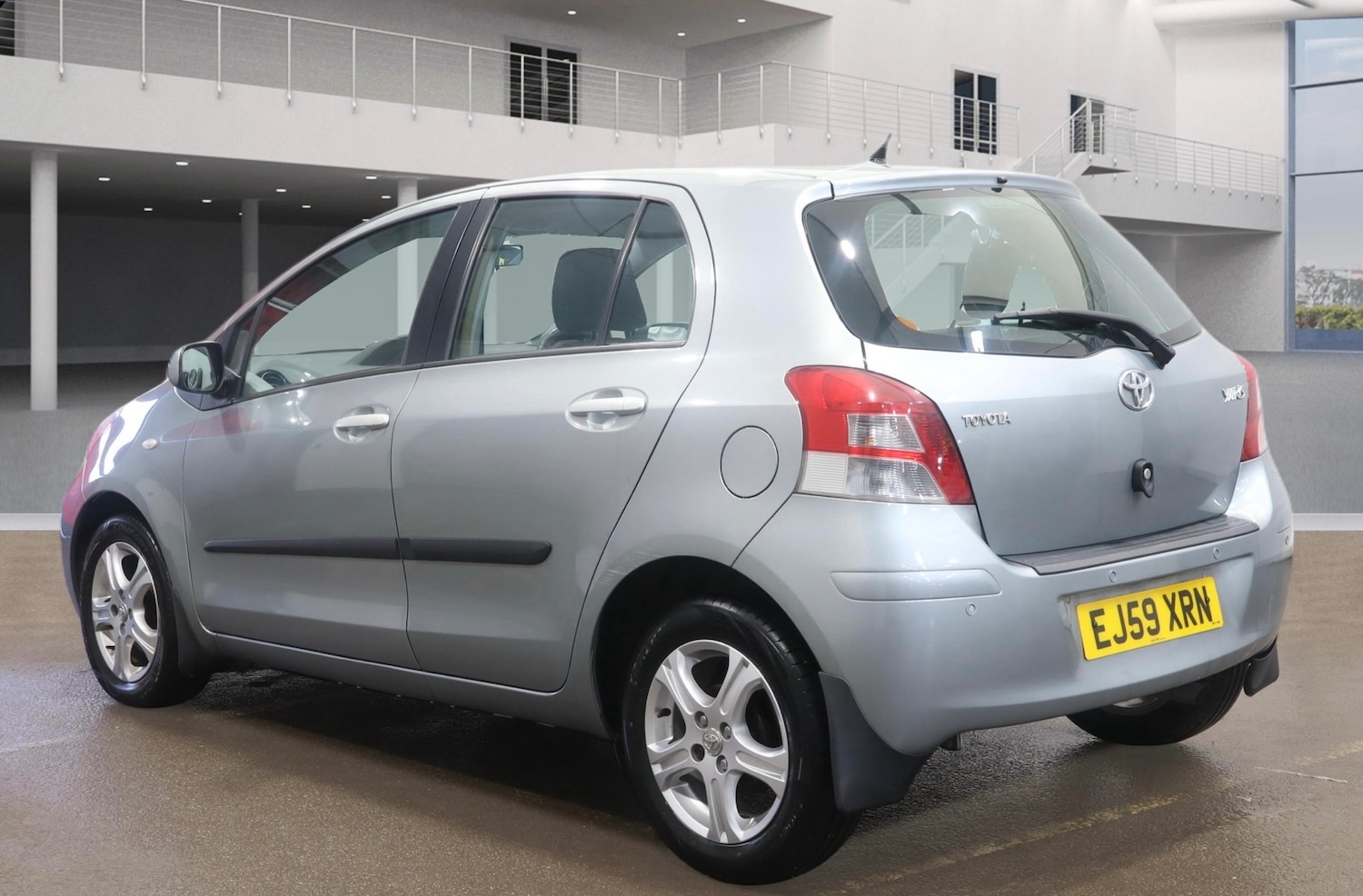 Used Toyota Yaris 2010 for sale - 77213683: Photo 5