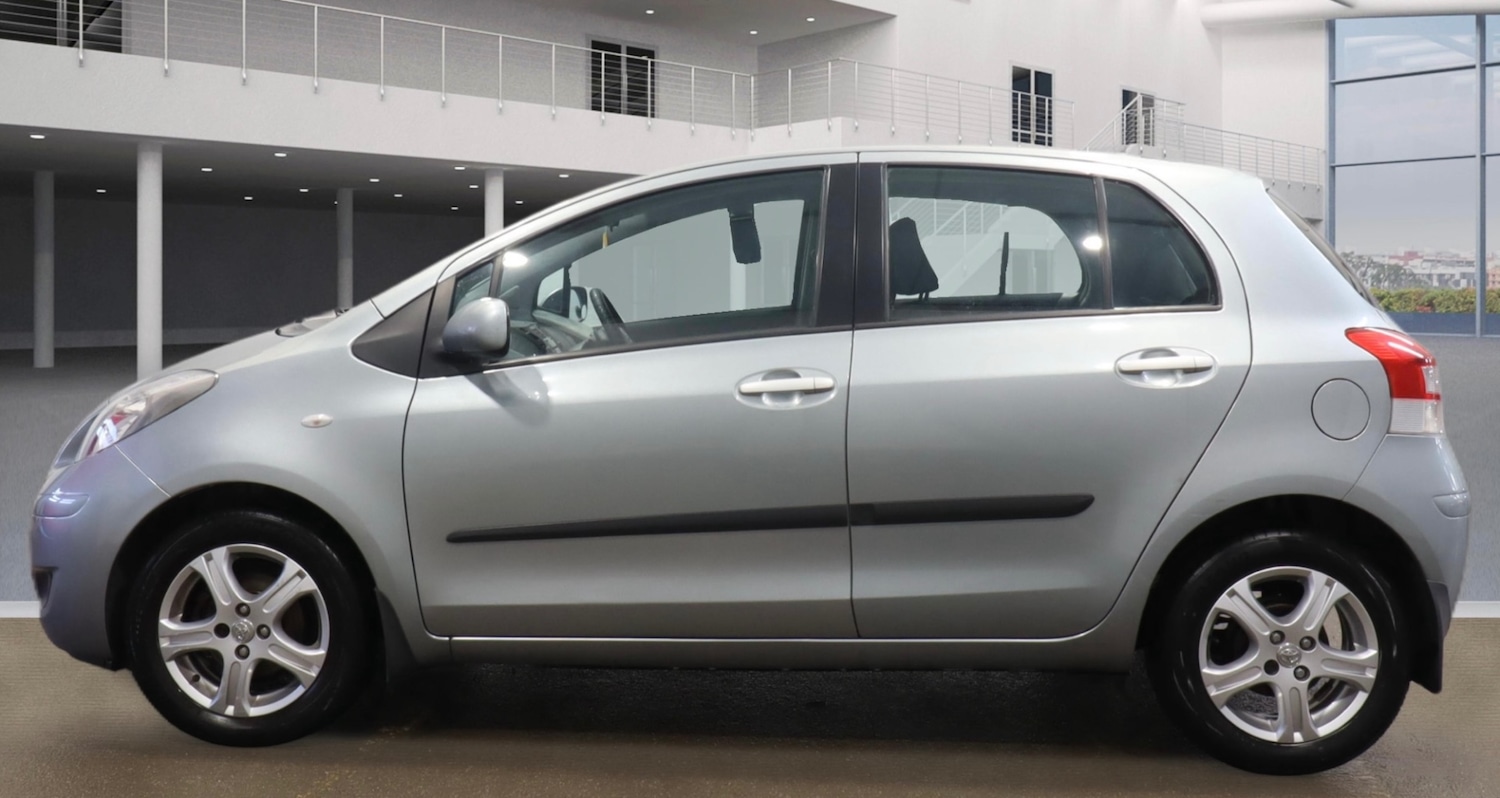 Used Toyota Yaris 2010 for sale - 77213683: Photo 8