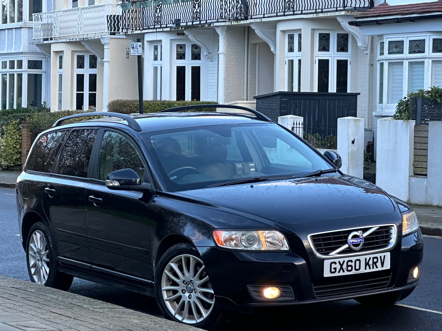 Used Volvo V50 2010 for sale - 77404704: Photo 3