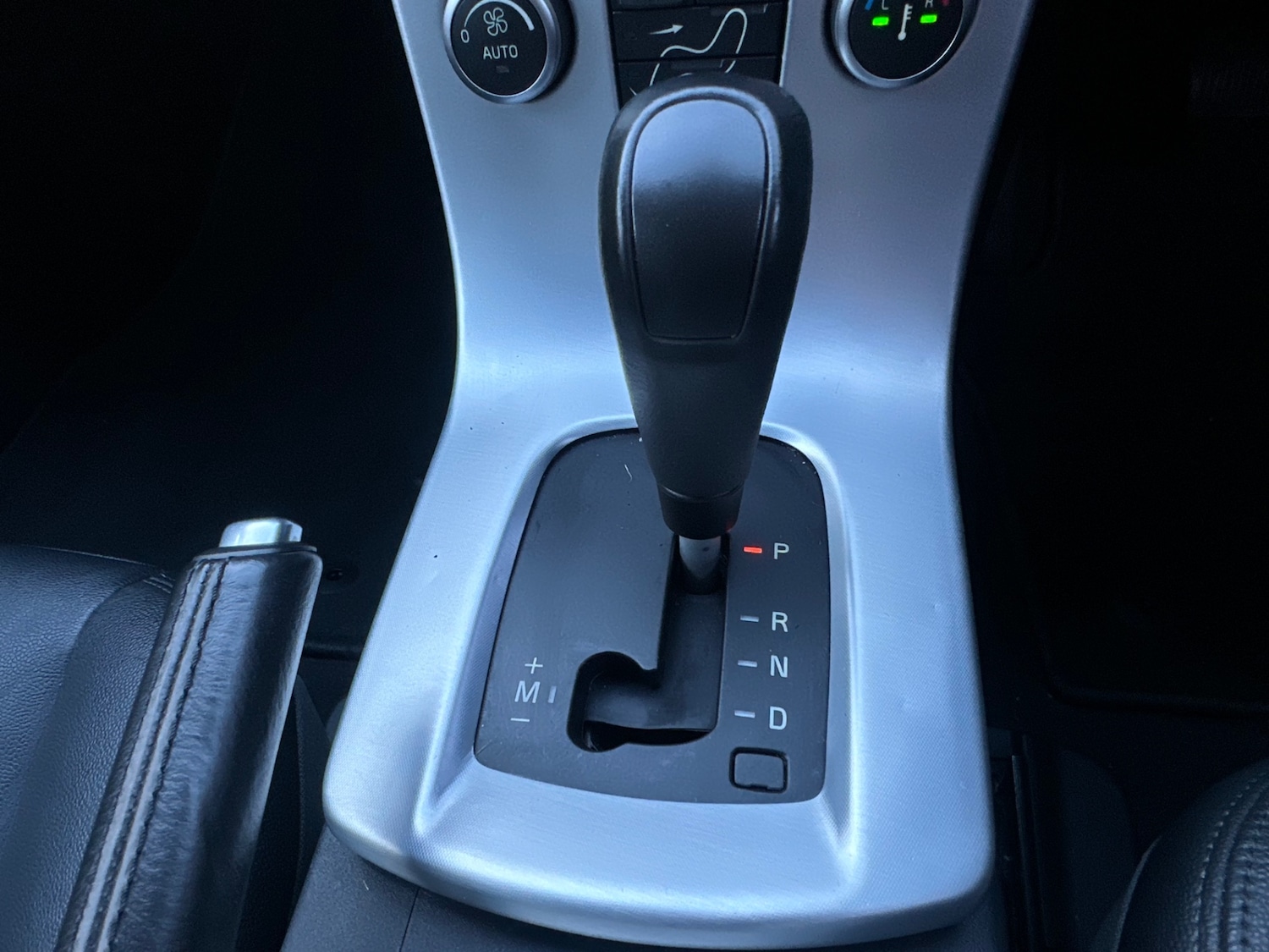 Used Volvo V50 2010 for sale - 77404704: Photo 31