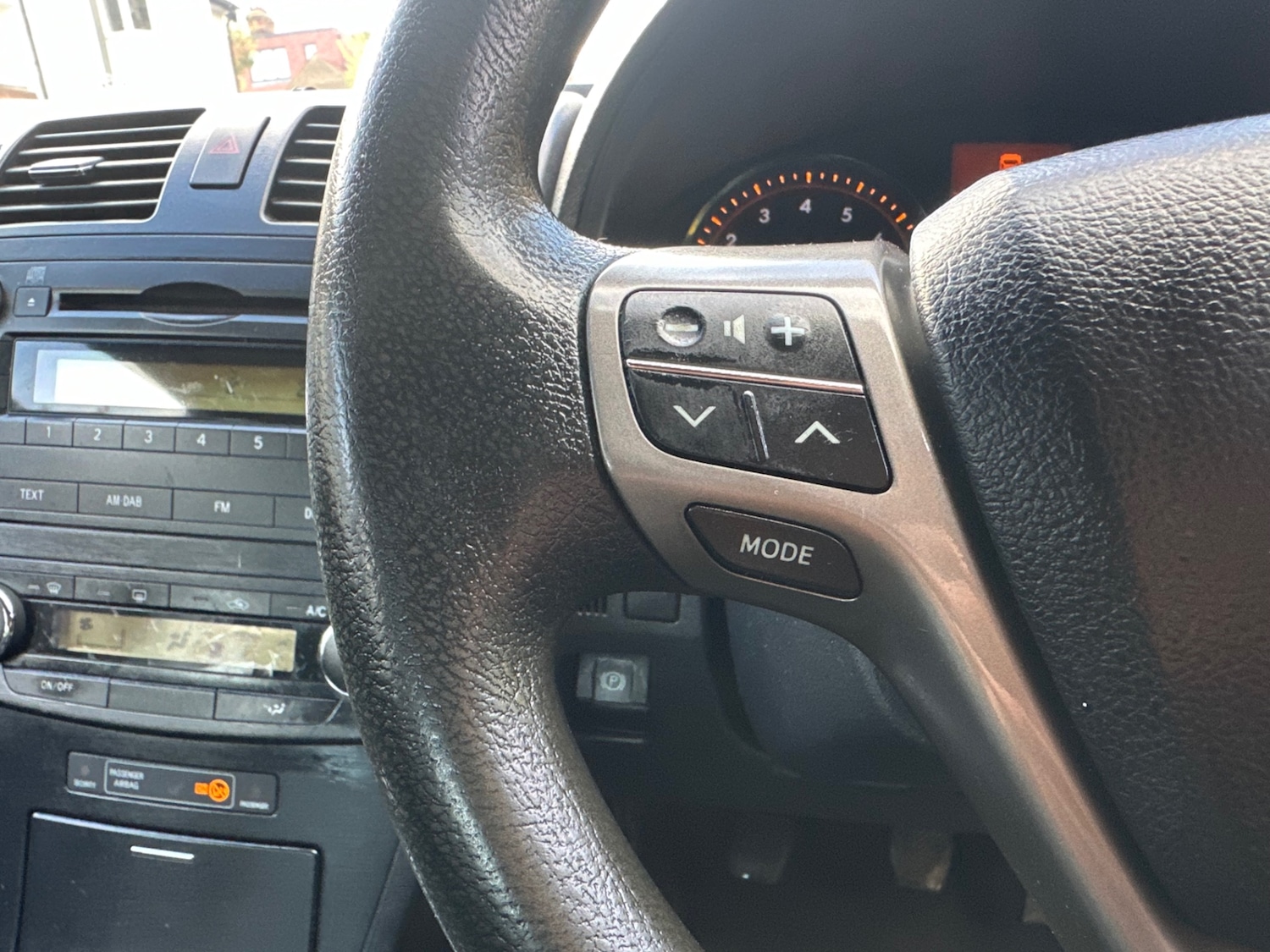 Used Toyota Avensis 2009 for sale - 77087626: Photo 35